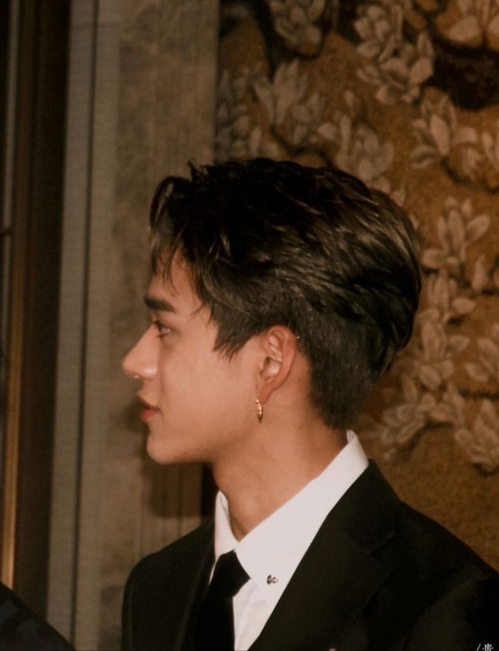 Yo wassup!!gw nevin
not newbie,but new accounts.

Bmf?or anything?manga dm.
Mutualan?rt/like
#roleplayer #roleplayeraccount #rpw #rolepkayerkpop #rpworld.