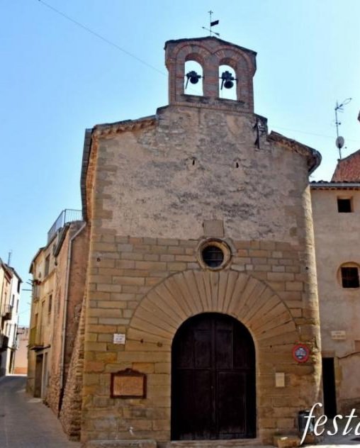 13jsantacana's tweet photo. Dia de festes i contrastos a #Cervera:
#carnavaldeseca i #santcristòfol
La diversitat és la riquesa.
@paeriacervera
@ConsellComarcal
@cultpopular_cat https://t.co/c3bSWJdA9G