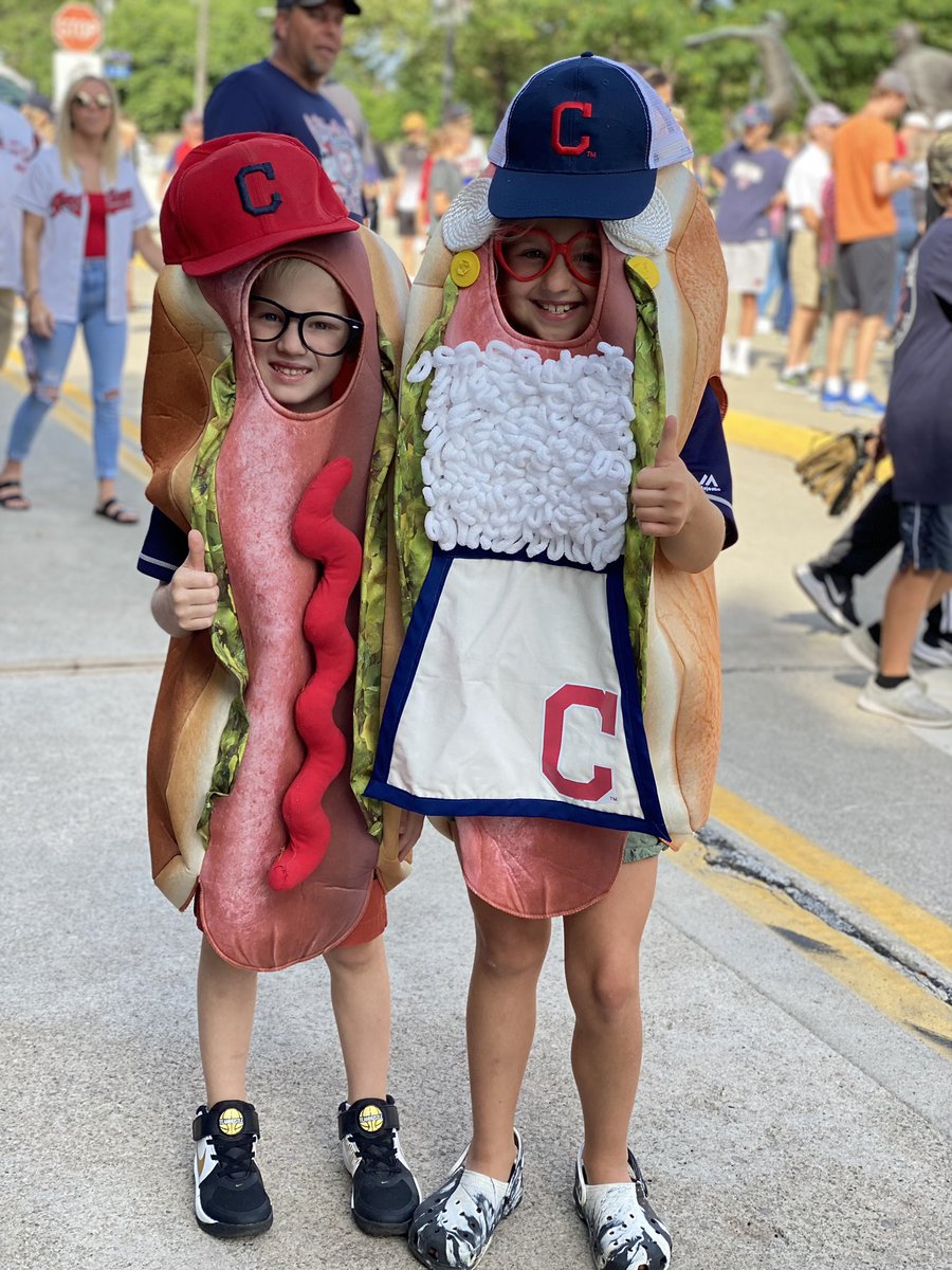 It’s good to be back and “ketchup” with the Tribe!  These two can’t wait for the hot dog race!  @Indians @TribeHotDogs