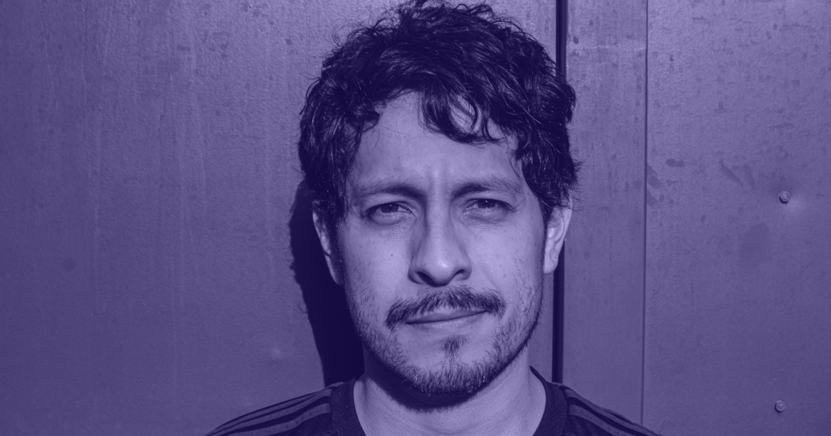 ElSoundcheck's tweet photo. Él es Esteban Gómez-González @Folkjamexican y se nos presenta con #BabyBlues. 👶🏻🎸️👇🏼
Ahora, ¿podría usted darme su nombre?

Conoce su mundo en la más reciente entrevista para #ElSoundcheck, dándole play a nuestro #NuevoVideo: https://t.co/6W2lNWeDnj https://t.co/64wMa39xuW