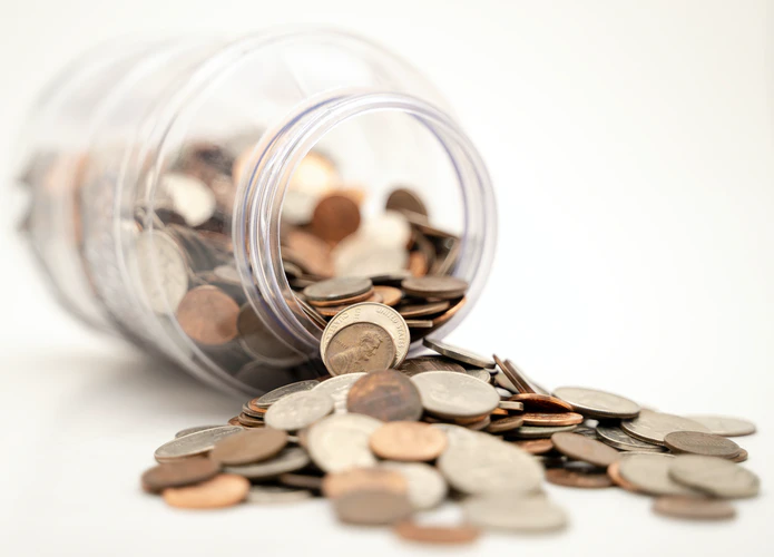 CreamtechInc's tweet photo. Here are 3 things to do with your money this next half of the year:
1. Reassess your #EmergencyFund.
2. Check your spending patterns and identify areas that need cutbacks.
3. Pay off your higher-interest debt first.

Visit https://t.co/iHPWwuqytG to find out more 

#FinanceTips https://t.co/gIGTXb8ah7