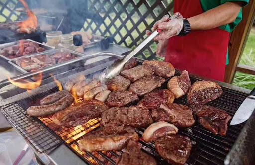 Claygate_yc_hub's tweet photo. Sunday 11th July - Open Day 2
BBQ, hot dogs, burgers, ice creams,  cookies, drinks, plus...
sumo suits, carpentry, making stuff, table football &amp; a tour of our building!   ALL WELCOME
AND 
2-3pm... David Dowling, UEFA coach, leads a pre-euros finals kickabout.  Come &amp; join in! https://t.co/nucnbZrKKT