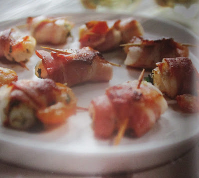 lechefpierre's tweet photo. Le Chef Pierre D'Iberville: Crevettes enrobées de bacon (Amuse-gueules) https://t.co/T1W68nCVsW
#bouchées #5a7 #bacon #crevettes #amusegueules #recette #lechefpierre #chef #bonappetit #gourmet #foodie #epicure #barbecue #BBQ https://t.co/TNyHi9ysdo