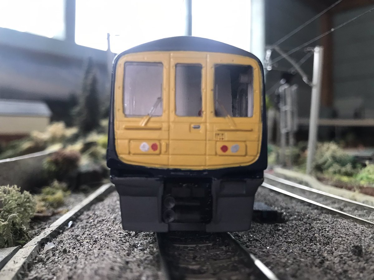 SheepdogNo1's tweet photo. #tmrguk #bratchellmodels northern class 319/ making the switch from the dining table to the track https://t.co/YFHUmYXxM3
