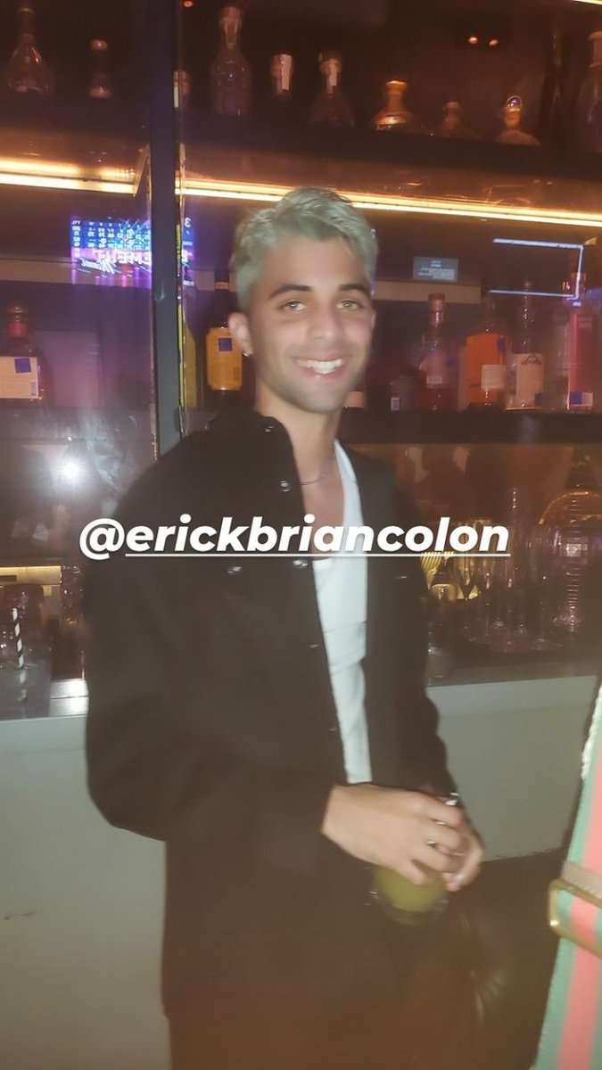 accessebc's tweet photo. 📲 | Galore vía instagram stories. https://t.co/nqX4EsYmNl