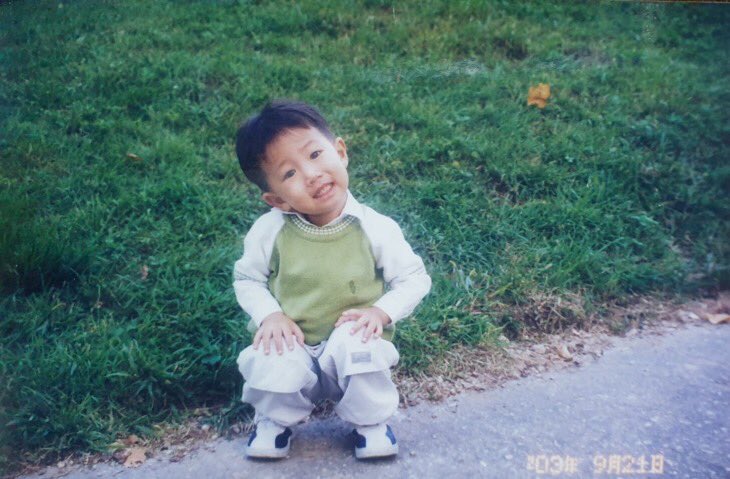 hwjloops's tweet image. his predebut pictures are so cute actually