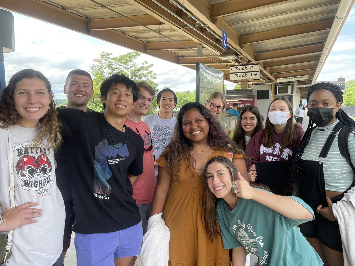 hydroalan's tweet photo. ASET REU waiting on the Metro North train to Grand Central Station, NYC @ClarksonReu @ClarksonUniv https://t.co/Bv5Awtg0Sw
