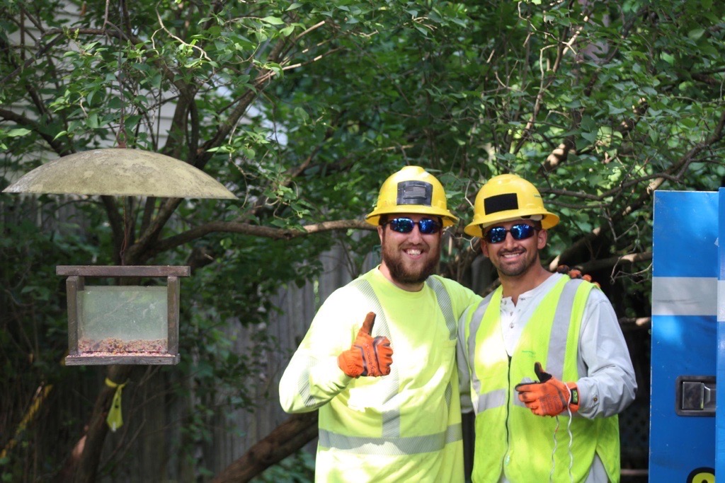 ConsumersEnergy's tweet photo. A cool part of our industry is the idea of mutual assistance. We were glad to help this week when @DTE_Energy needed help restoring power after several strong storms hit their territory on Wednesday. https://t.co/p0LoXL9NmF