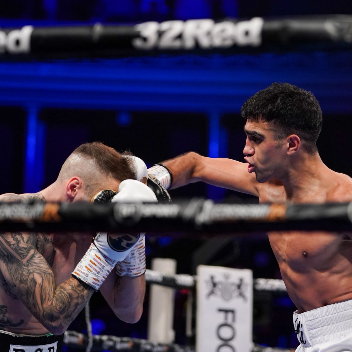 FrankWarren's tweet photo. Earlier on tonight, @malijnr1996 (3-0) and @levi17frankham (2-0) earned points wins at the Royal Albert Hall 📝 https://t.co/WXkKqx43tq