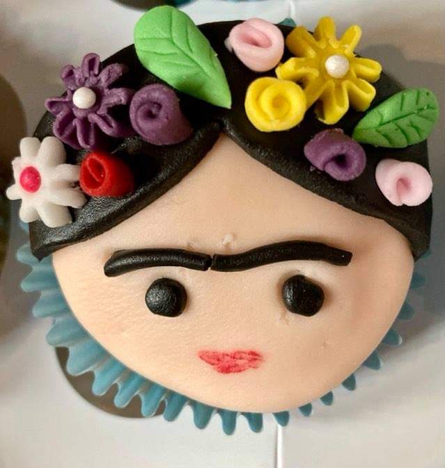 BillFest's tweet photo. 🎂 What do you guys think of our Frida Kahlo cupcake - made for us by Tracey of Cakes and Bakes of Billingham.
For the start of our dance-theatre tour The Two Fridas inspired by #FridaKahlo
#ratemycake https://t.co/29agF0RkbV