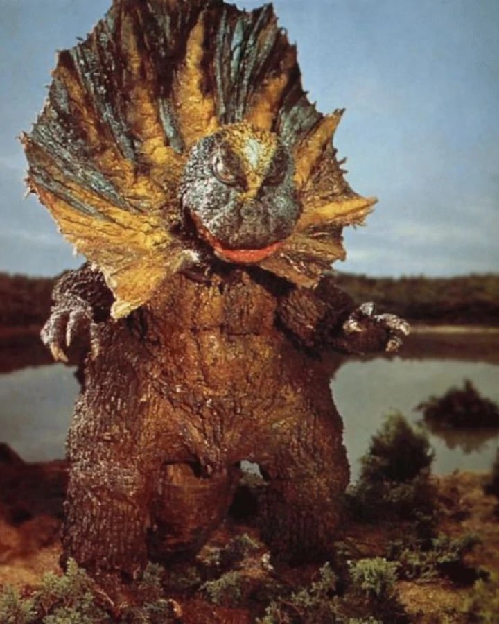 netbear's tweet image. Ultraman vs #Godzilla?? It did kinda happen when they reused the big guy and added a hood as monster Jirahs. Happy #Ultraman day! #UltramanDay