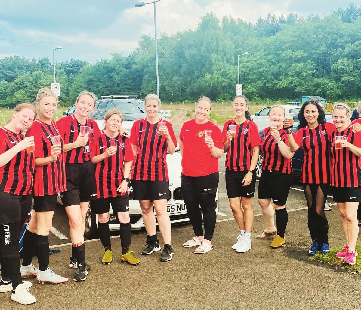 gin_fc's tweet photo. We’re deffo inter the gin after 4.5 hours of football in the sun and rain!!! And a decent amount raised for charity in the bag too #intermeginfc #rothwelljuniors #britishasiantrust #squad @britishasiantst https://t.co/pr4E4nhmWs