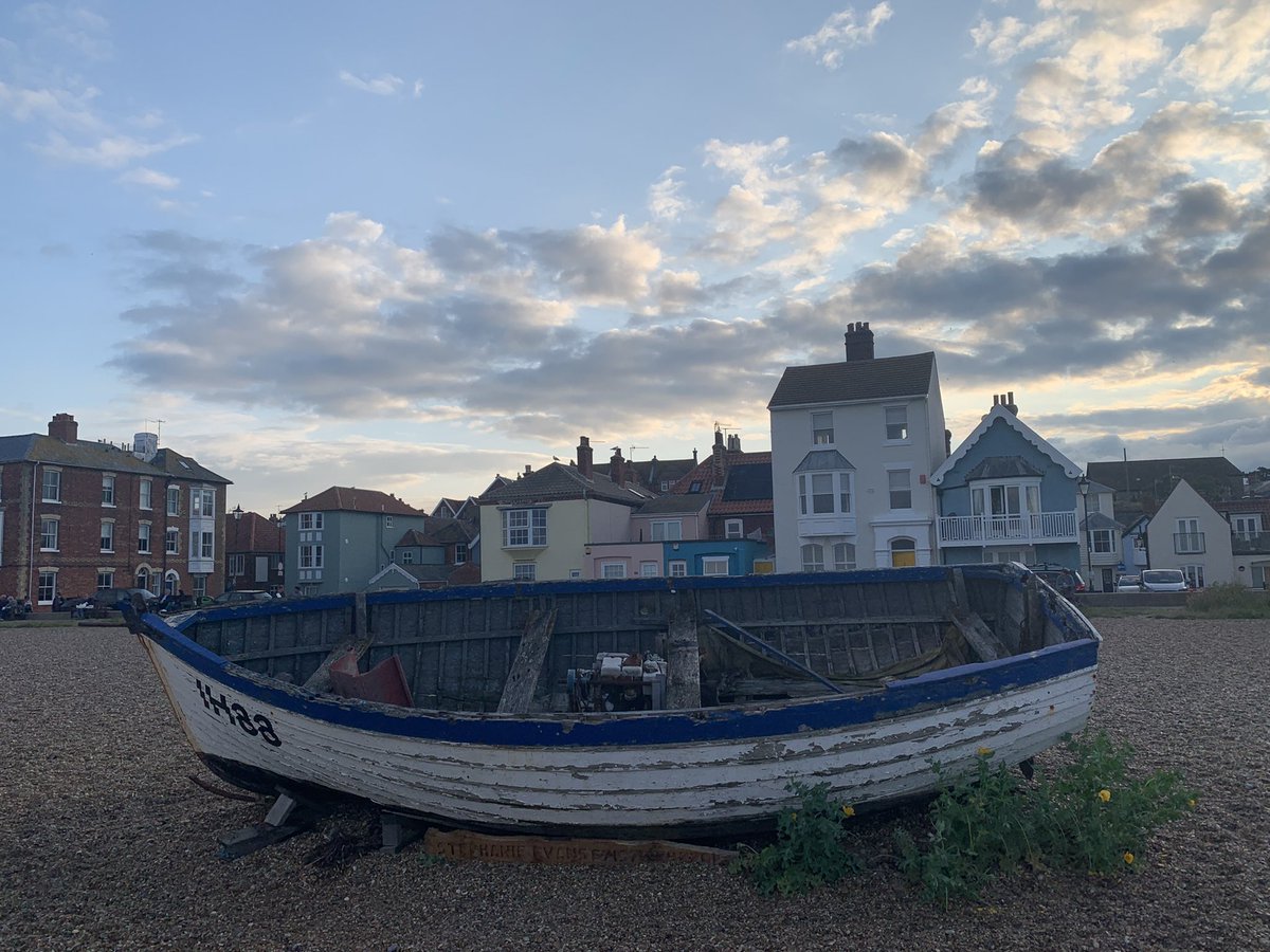 lucynorris1's tweet photo. Eveningtide
#eveningtide #suffolksunset https://t.co/uEg7ZtFQQF