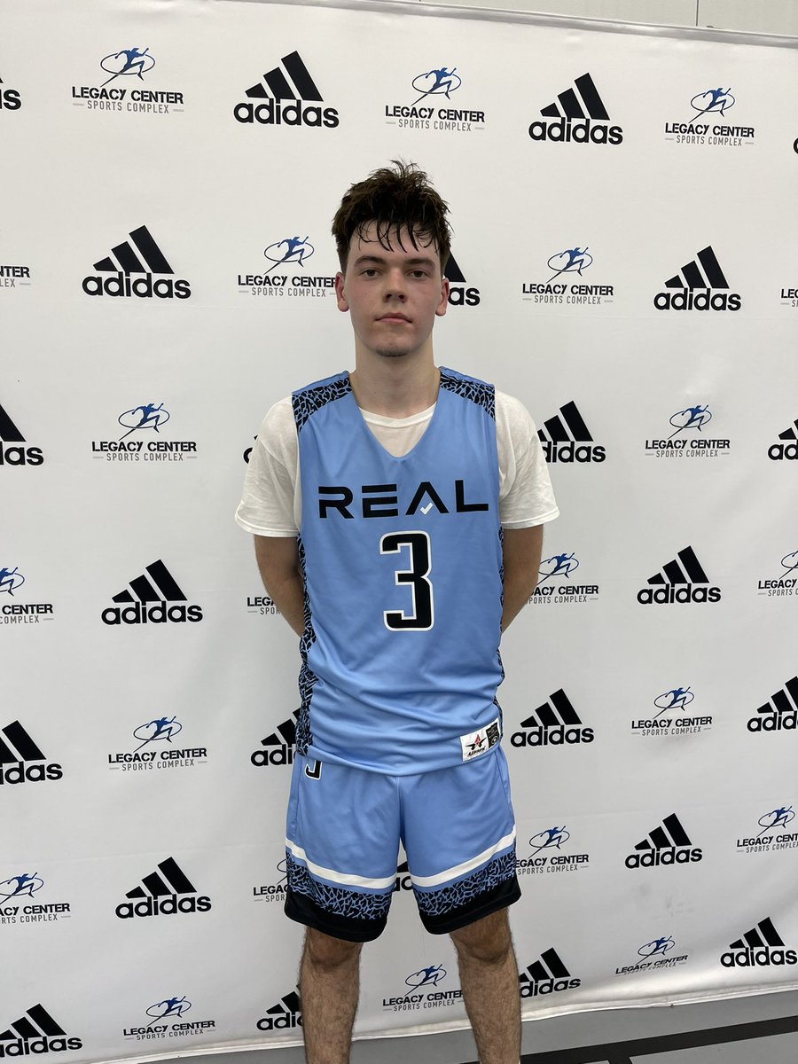 Ryan Gottleber 2022 - Mt. Pleasant. 

Dropped 29 Points &amp; 7 Three Pointers in a comeback attempt that fell just short against Legacy 17U.   
Legacy - 61 Real - 57 
<a href="/GottleberRyan/">Ryan Gottleber</a>