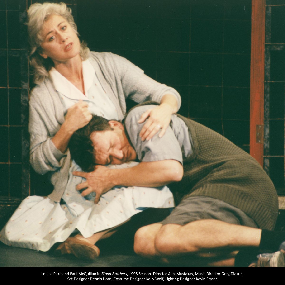 drayton_theatre's tweet image. Many productions have been on stage at the Drayton Festival Theatre since it opened in 1991. Here are just a few of the memorable shows that have entertained audiences in Drayton: Vaudeville! (1991), Blood Brothers (1998), Over The River and Through The Woods (2000). 

1/3