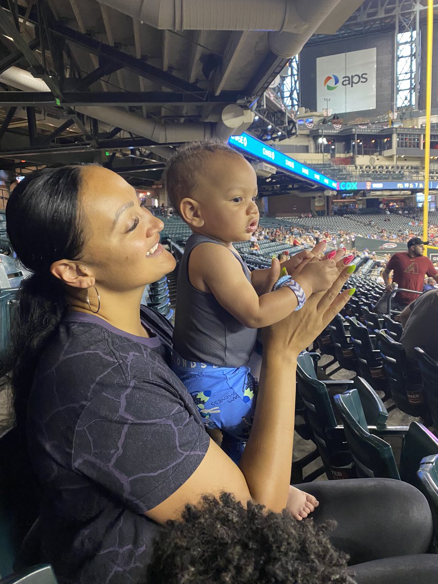 My 1st <a href="/MLB/">MLB</a> game I got to see the <a href="/Dbacks/">Arizona Diamondbacks</a> play the <a href="/SFGiants/">SFGiants</a> in PHX👶🏽 “Take me out to the ballgame” is my new jingle⚾️