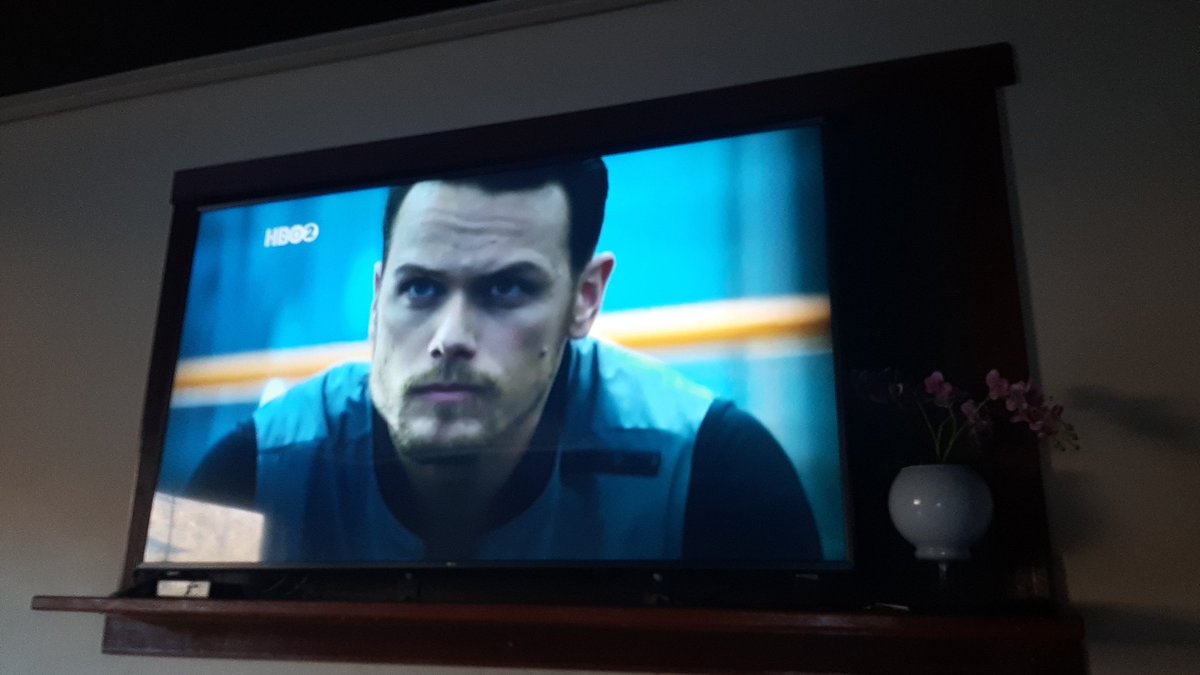 BLOODSHOT ON HBO2
<a href="/SamHeughan/">Sam Heughan</a> 😍😍