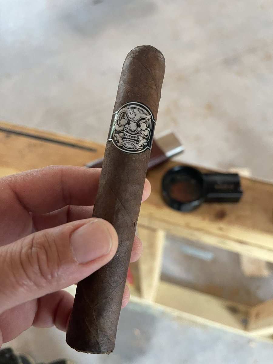 WilliamCigar1's tweet image. On site this morning. #thebigpayback #cigars