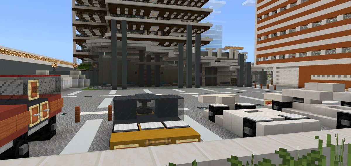 AvrinBuilders's tweet image. Liens has completed their new showroom in Avrin City! The renovated Liens Showroom is in front of Hide Condominium in Moral District

It's just a little bit weird, isn't it? It is a showroom but the vehicles are in an open area

#AvrinHeritageAvBT #Minecraft #SHOWROOM