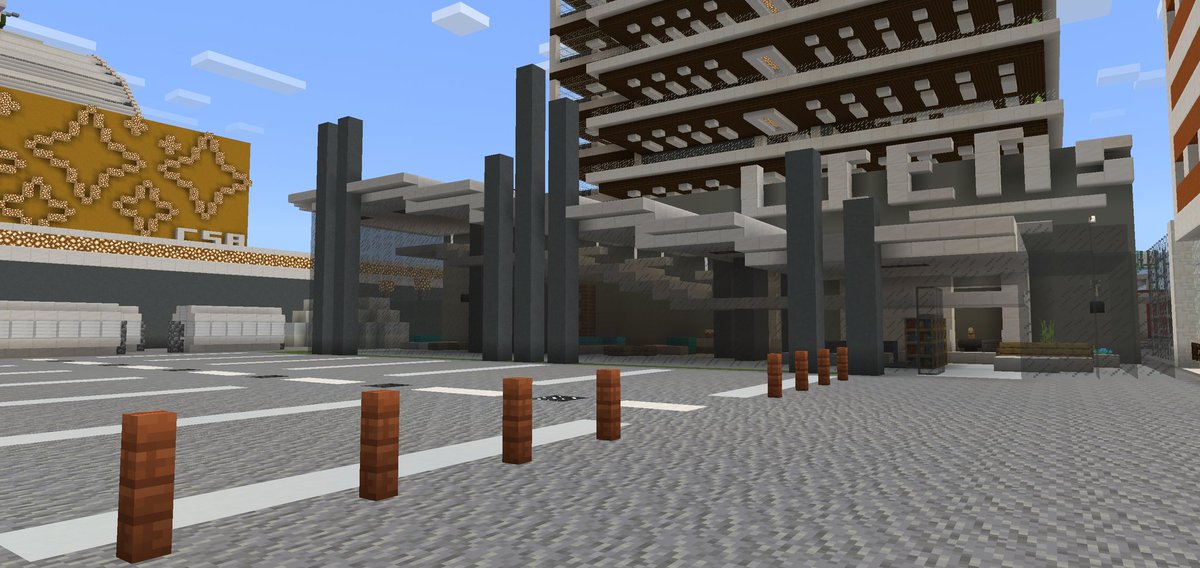 AvrinBuilders's tweet image. Liens has completed their new showroom in Avrin City! The renovated Liens Showroom is in front of Hide Condominium in Moral District

It's just a little bit weird, isn't it? It is a showroom but the vehicles are in an open area

#AvrinHeritageAvBT #Minecraft #SHOWROOM