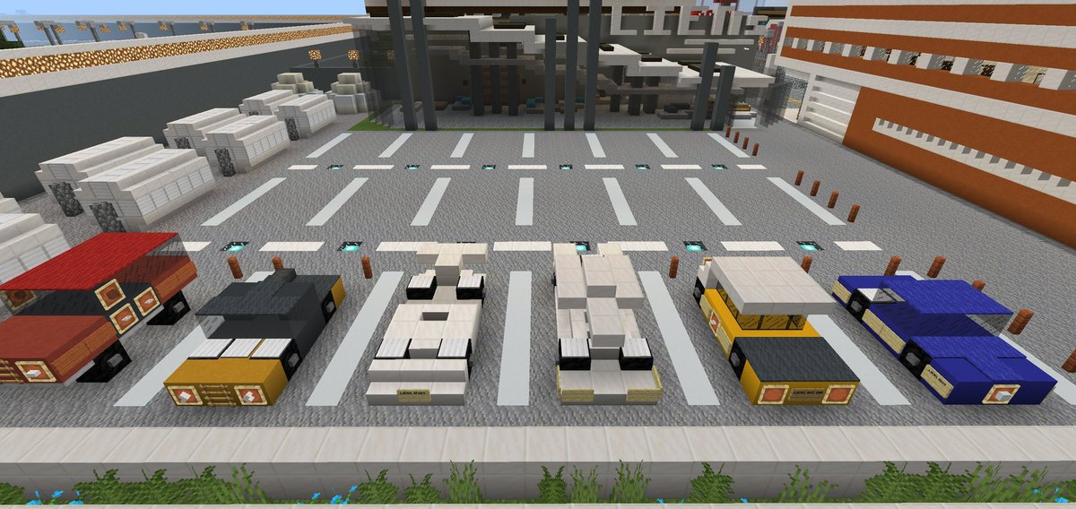 AvrinBuilders's tweet image. Liens has completed their new showroom in Avrin City! The renovated Liens Showroom is in front of Hide Condominium in Moral District

It's just a little bit weird, isn't it? It is a showroom but the vehicles are in an open area

#AvrinHeritageAvBT #Minecraft #SHOWROOM