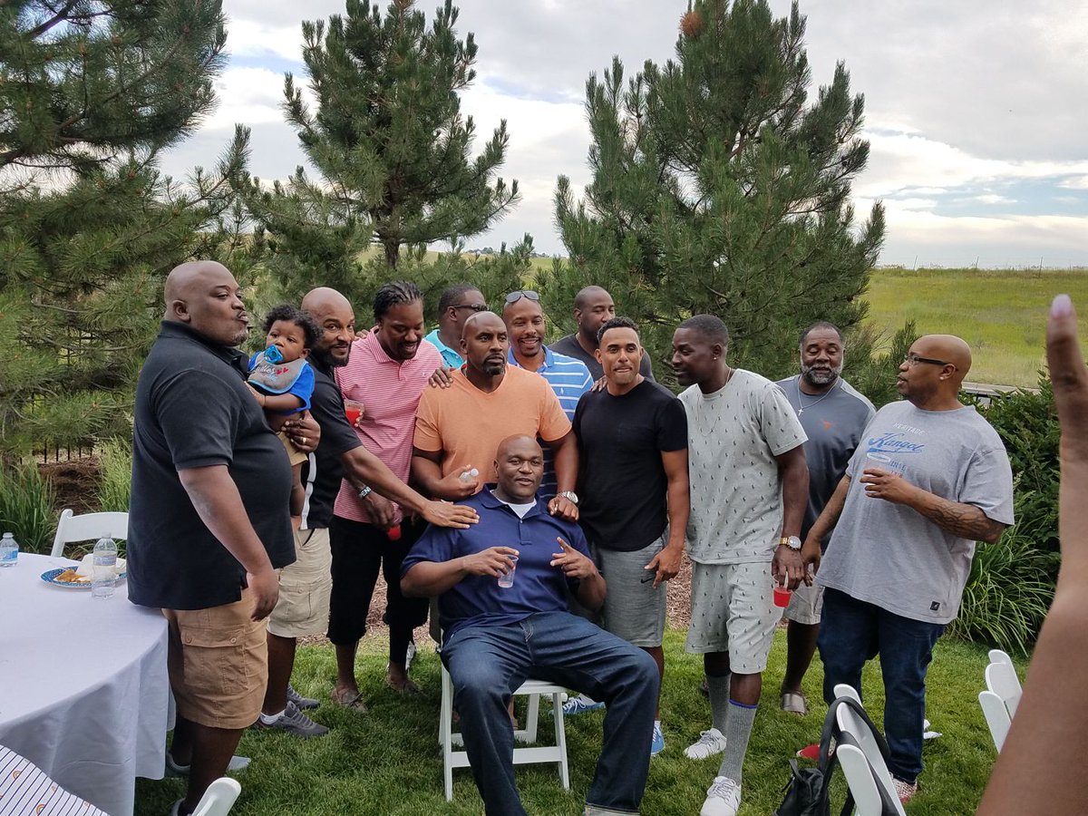 DennisRandle8's tweet image. Great time in Colorado watching my college roommate, Frat Brother and Brother in Life tie the knot.  #pbs1914 #pbswest #sigmamade @EasonRamson @Maddbacker #GOMAB
