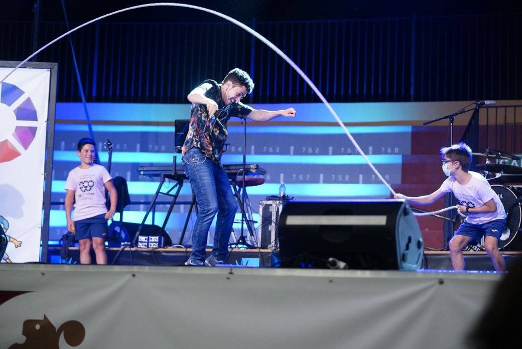 El Trompetón llevó la emoción a un final de LA GALA muy emotivo. 

¡Y con muchas sorpresas!

Y el broche de oro a una noche inolvidable lo está poniendo Rafa Blas y su espectáculo ‘Voces del Rock’.

¡Mañana seguiremos compartiendo imágenes de una noche increíble!

¡Gracia!