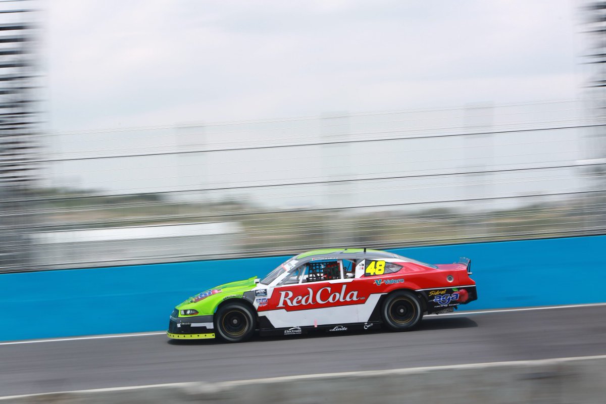 NASCARMex's tweet photo. Terminó la práctica 2 y con ello las actividades del día en el @autodromo_abed, con @s_dealba y @noelleon_9 repitiendo como los más rápidos de #NASCARPEAK y Challenge. https://t.co/YKIqbN75ec