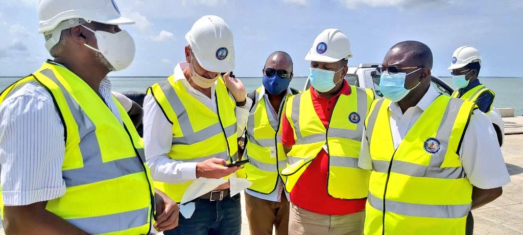 AbdishukriOsman's tweet photo. @cmacgm Vice President Africa LUDOVIC Rozan During An Inspection Visit And Meeting With @Kenya_Ports GM Lamu Port Eng.Abdullahi Samatar, Principal Marine &amp; Operations Officers Capt. Geoffrey Namadoa And Patrick Makau Just Few Days Before A CMA CGM Ship Docks At The New #LamuPort https://t.co/alOzWCPK0B