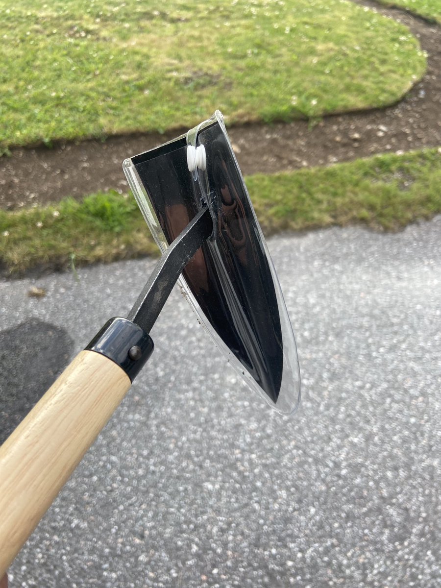 TheEnglishGard1's tweet image. It’s a #ToughTools night with @burgonandball in Norway. 

What a tool 👍🏻 &amp;amp; how easy @CoronaTools