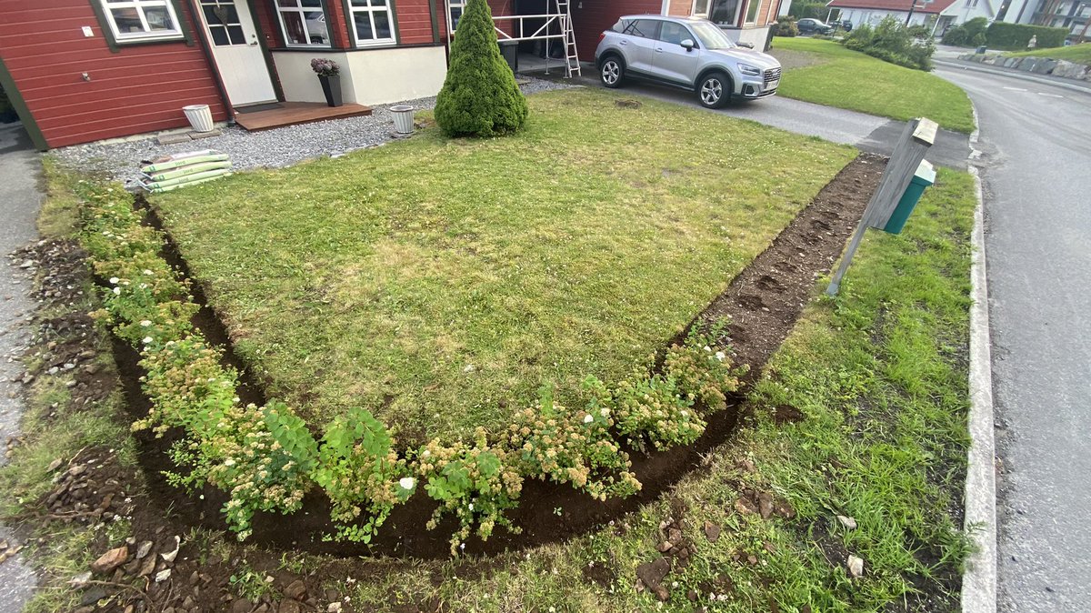 TheEnglishGard1's tweet image. It’s a #ToughTools night with @burgonandball in Norway. 

What a tool 👍🏻 &amp;amp; how easy @CoronaTools