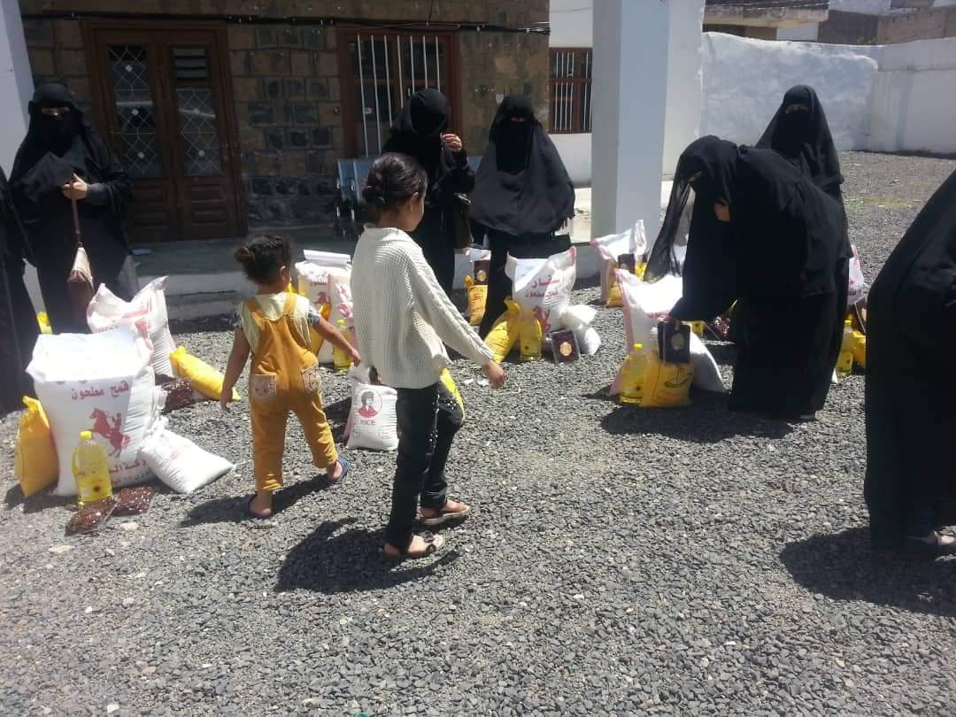 HndOrg's tweet photo. Just we have some great news for our donors on "SAVE A FAMILY IN YEMEN" fundraising website! 😀

“90” food packs were distributed to “90” hungry families in #Yemen-i capital of #Sanaa.

https://t.co/EBb6ZoWE8n

Best thanks to all supported this!
#YemenCantWait #Yemeni https://t.co/eVCydbi2mM