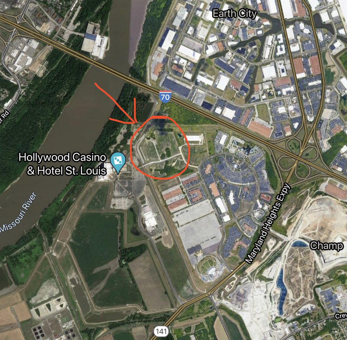 polizzi_jeff's tweet photo. @gatewaygrindrs #NFL2STL in St. Louis County besides the city. The city of #STL already got in mix with @MLS with their @stlCITYsc. There’s no way they’ll get the @NFL back there again, not even their riverfront stadium. But I’m the county, I know just the location.☝🏻😁 https://t.co/qrHsTqg0Ut