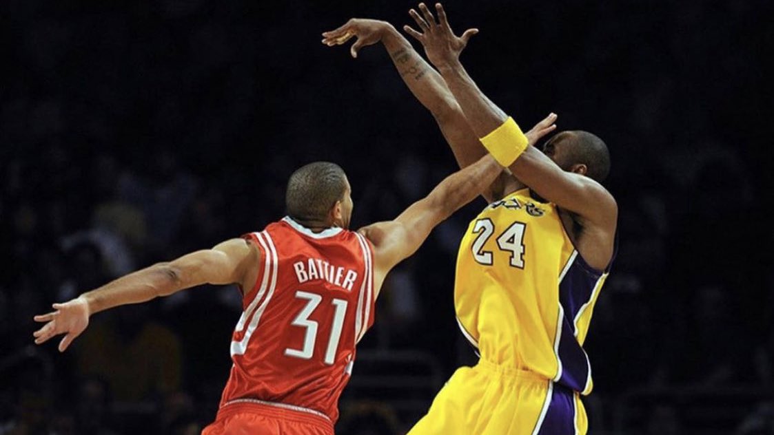 timelesssports_'s tweet photo. Still a bucket.

“He can’t guard me.” 🐍 https://t.co/6xPCqA6FfO