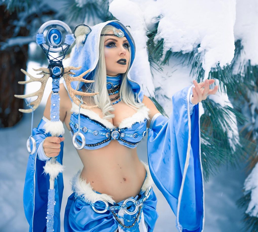 Jessica Nigri https://www.instagram.com/p/CQoaMK-gqZJ/ .