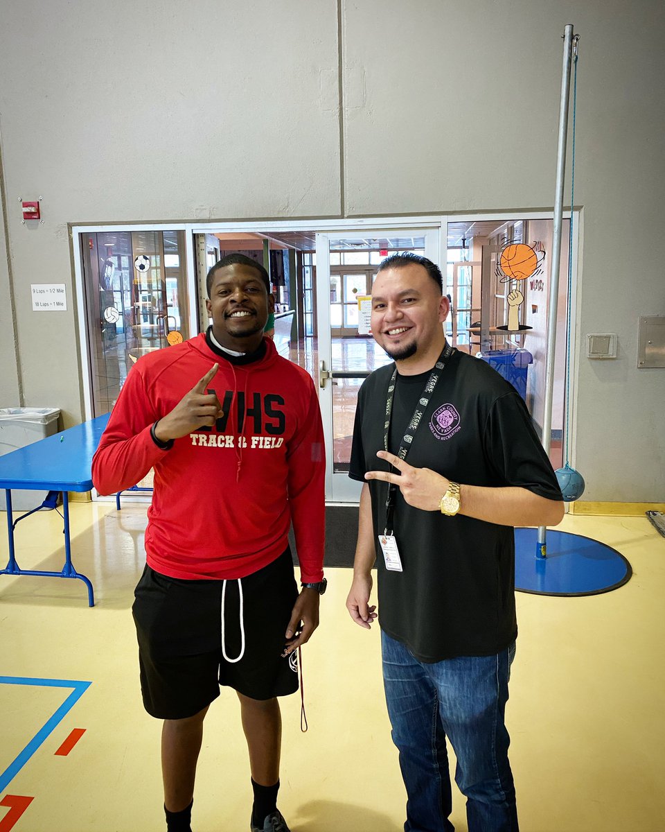 AndrewCarrillo0's tweet photo. I would like to introduce Whitney Recreation Center’s NEW Head Coach Elgin Waller! Coach Waller brings 11 years of coaching experience, passion to coach, and a tireless work ethic. We are excited for him to start a new era for the basketball program! #WeAreWhitney #WhitneyWolves https://t.co/57dXibX46v