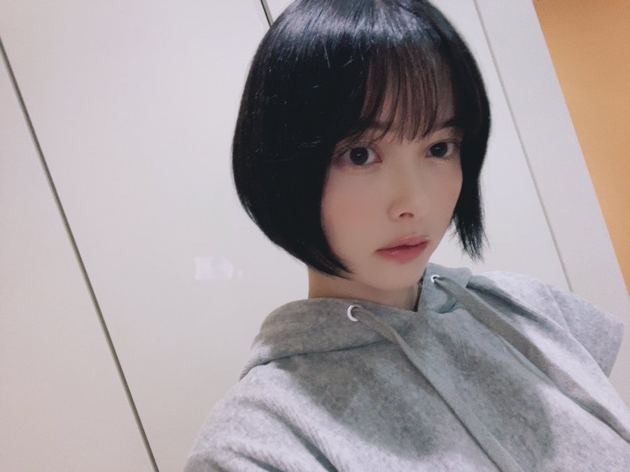 玉城ティナ 清楚な黒髪ボブにイメチェン 最高に可愛い イメージ変わるね とファン沸騰 耳マン