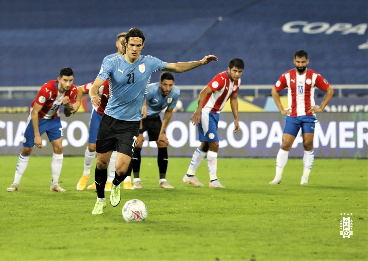 Uruguay's tweet photo. ⏳ ❌ Final del partido en el estadio Nilton Santos de Río de Janeiro.

@Uruguay 1-0 @Albirroja 

⚽️ 20´ Edinson Cavani (URU)

#CopaAmérica https://t.co/fPkFBvklpw