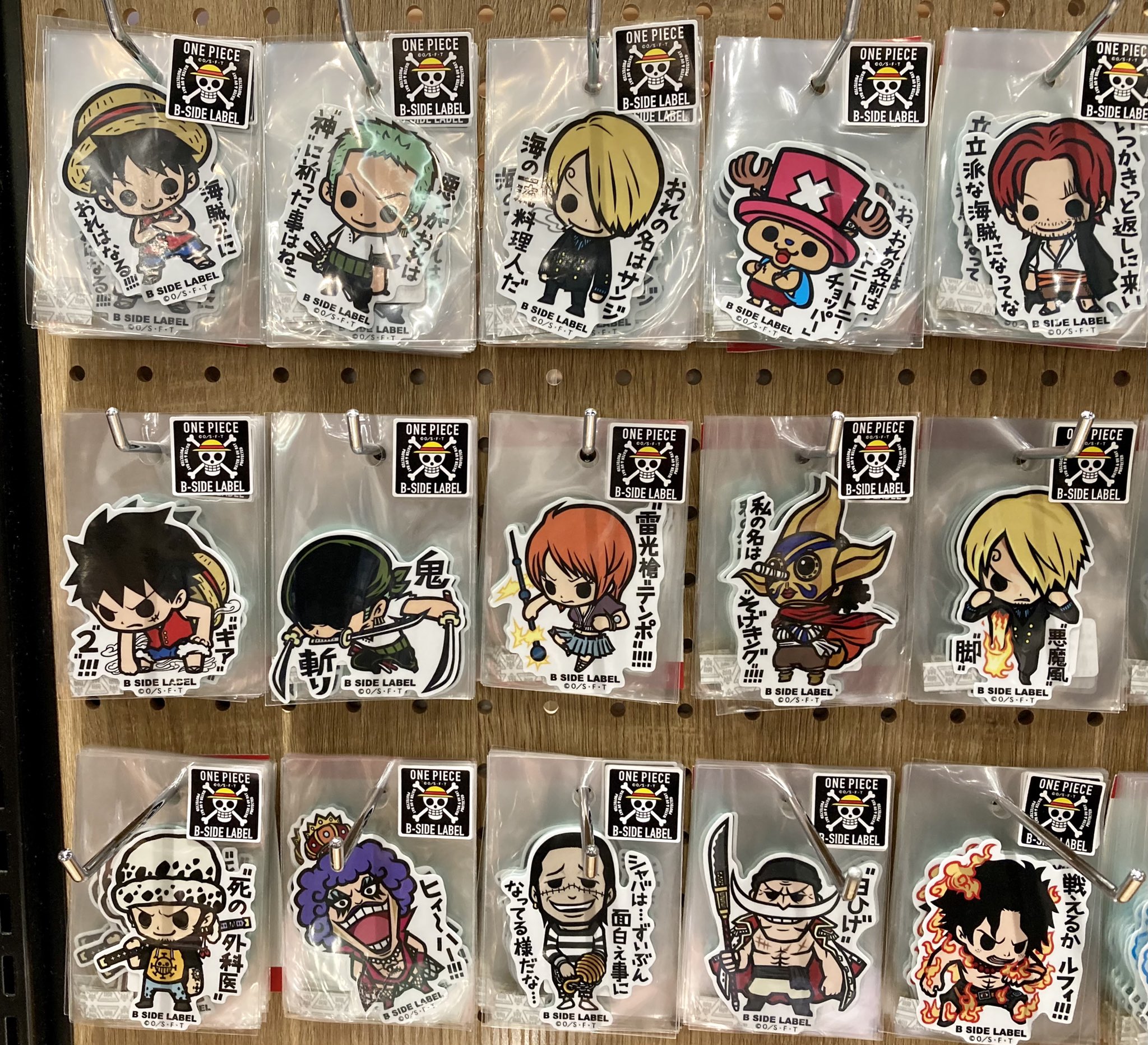 One Piece 麦わらストア熊本店 新商品 One Piece B Side Label ステッカー 各385円 税込 好評発売中 麦わらストア Onepiece T Co Yghklhmygv Twitter