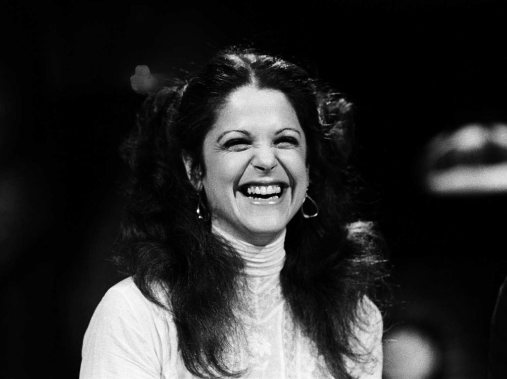 It's #CommunityGivesDay and we're celebrating what would have been our namesake, Gilda Radner's 75th birthday and the support community she inspired. 
Consider making a gift at bit.ly/3y1Axut to help ensure no one has to face cancer or grief alone.