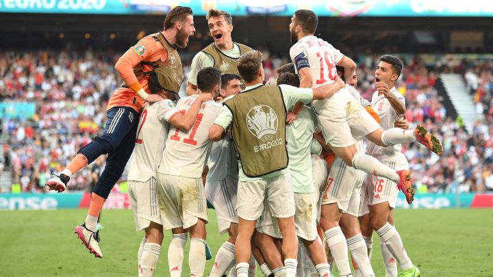 MariaRomJim's tweet photo. Nadie apostaba un duro por nosotroooooo 🇪🇦🇪🇦 VAMOOOS!!! #ganasdeviernes https://t.co/ZuXN0CQPdZ