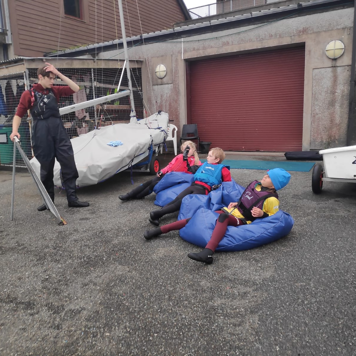 PPSailAcademy's tweet photo. Another fun filled training Pirates session this evening

#ppsapirates #juniorsailing #youthsailing #dinghysailing #getbackoutthere #cleddau #onthecleddau #optibats #lasersailing #rsfeva #rstera #toppersailing #mondaynightspembrokeshire #mondaymemories #loveyourboatmondays https://t.co/g4tXYbFrSc