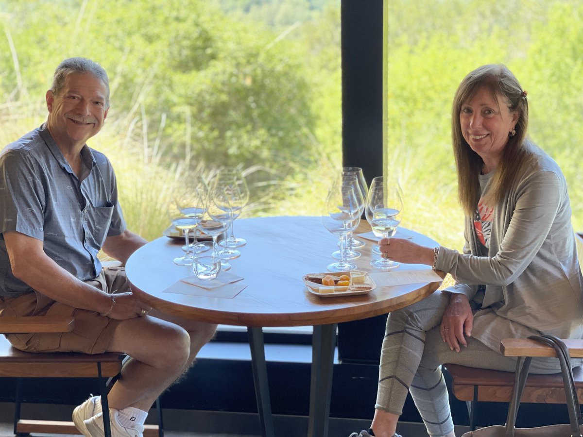 GFarrellWinery's tweet photo. ✨Member appreciation post! ✨Bruce and Rhonda Hicks have been members of our Grand Crew for 15 years, true supporters of Gary Farrell. They returned to the winery after having been away for 6 yrs and shared these lovely photos of their visit with us. #bestcustomers #garyfarrell https://t.co/3KI1AQNcb6