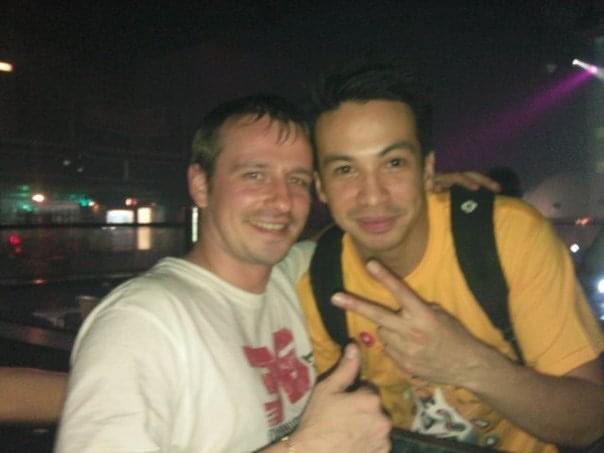 Throw back to 2009 (I think) @LaidbackLuke at the @SyndicateDays just after his 1st appearance there and by FAR the best night for me that happened there, only just eclipsing Roger Sanchez when he was there. Had the pleasure of warming up for him 2nd time he was there.