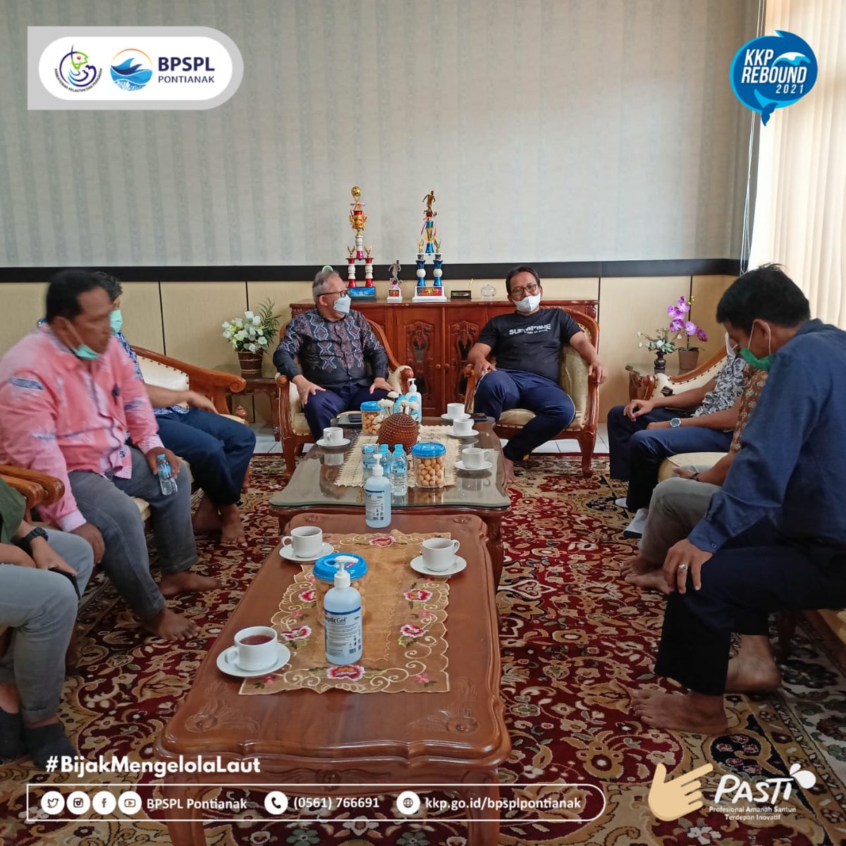 bpkpontianak's tweet photo. antara BPSPL, BPBAT dan BKIPM dalam rangka perlindungan dan pemanfaatan jenis ikan belida di Provinsi Kalimantan Selatan
#KKP #KKPREBOUND #DJPRL #BijakMengelolaLaut #Belida #MenteriKKP #MenteriKelautandanPerikanan #MenteriTrenggono #SaktiWahyuTrenggono https://t.co/QS7O13vZ26