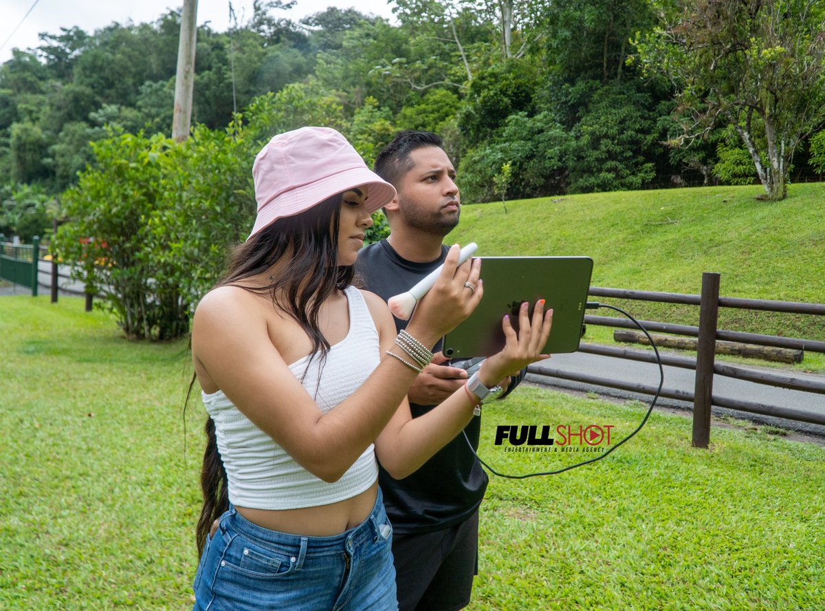 FullShotEnt's tweet photo. Detrás De Cámaras #VideoMusical #Improvisador #JulioCésarSanabria #JuanNieves #PuertoRico https://t.co/8EGrkWSjwQ