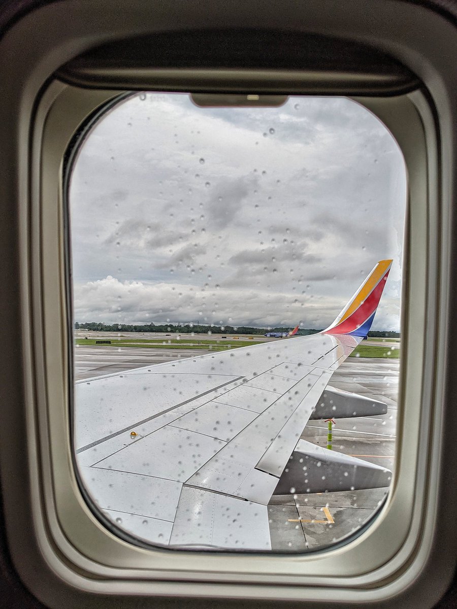 CL8NS's tweet photo. @SouthwestAir Needs to get it together. We've been on the tarmac for 2+ hours and now they're saying there's a bad level gauge on the lavatory services. This is unacceptable. These are routine checks before take off. Flight #988 to Las Vegas from Houston. https://t.co/GKWSHYbGkR