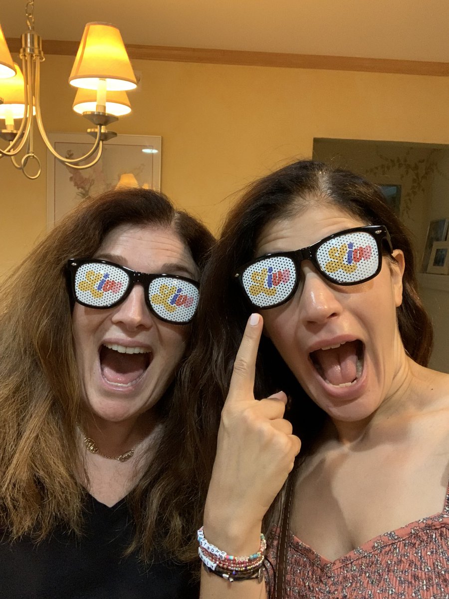 Pumped 💪🏼 for #FlipgridLIVE with my pal <a href="/jkroll205/">Jodi Kroll</a>!