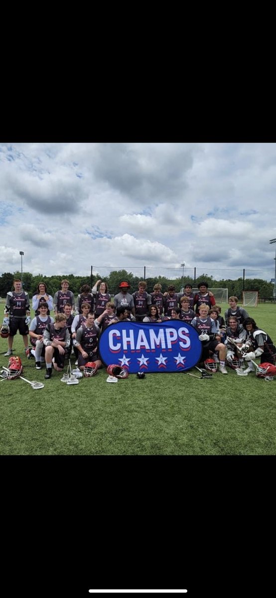 JasonSmitty18's tweet photo. Kansas City BBQ Showdown Tournament Champs (BoysHS-A) 🥍🏆 https://t.co/r4Zes9ZQXe