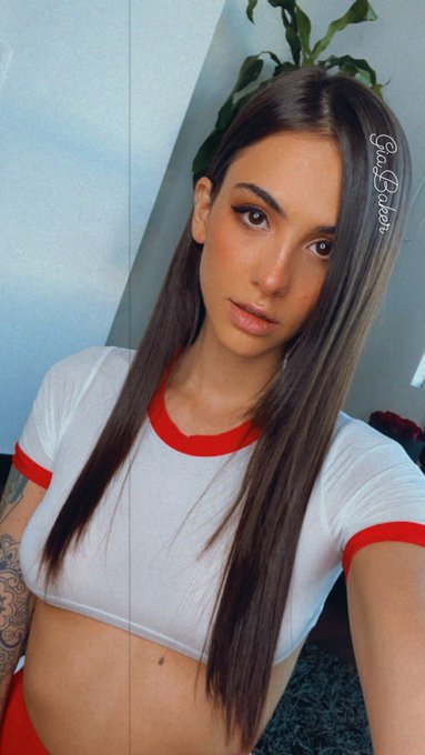 Im online https://t.co/YsEq3GiR95 https://t.co/9KV7xOZJR1